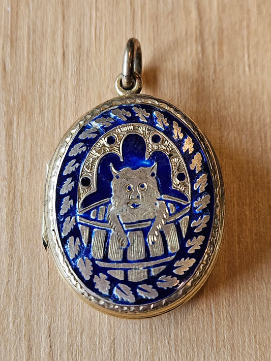 Max Pendant